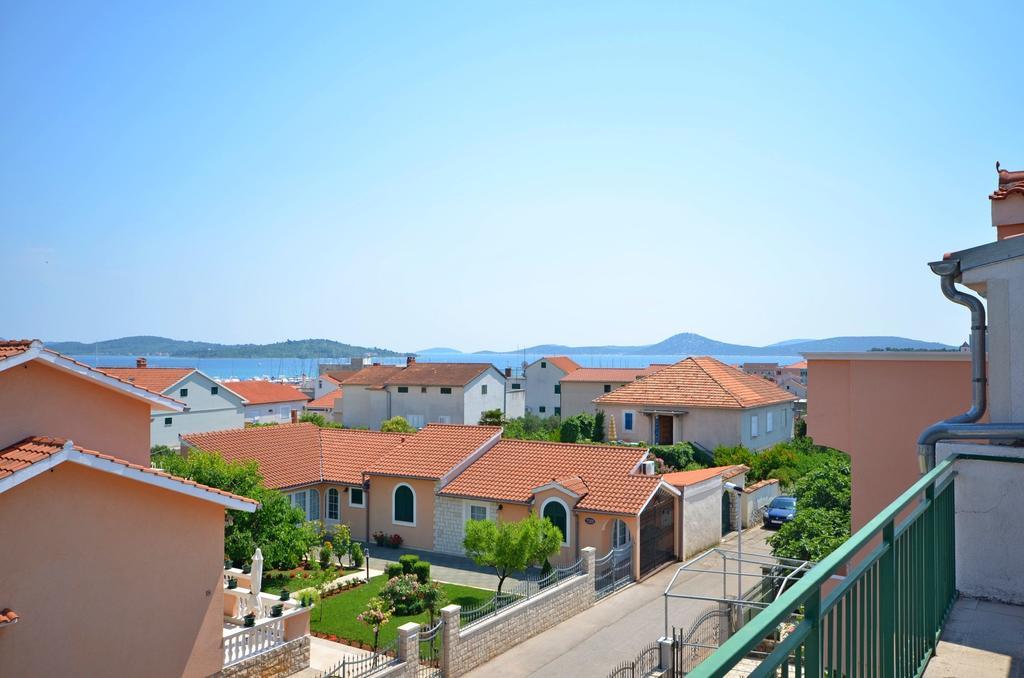 Apartments And Room Zinka Vodice Exterior photo
